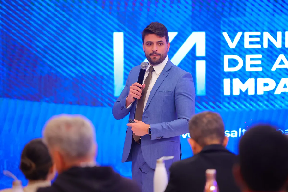Victor Minaya em evento Vendas de Alto Impacto